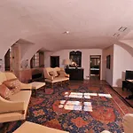 Chateau De Hotel Bagnols (Rhone)