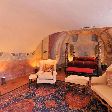 Chateau De Bagnols (Rhone)