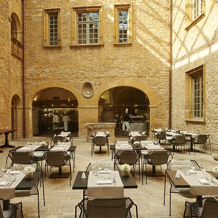 Hotel Chateau De