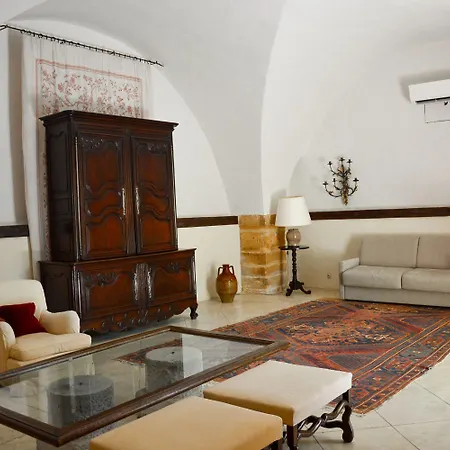 Hotel Chateau De Bagnols (Rhone)