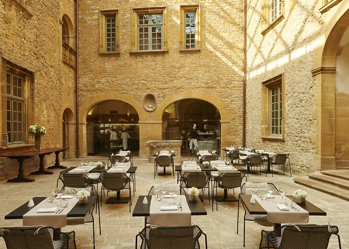 Hotel Chateau De