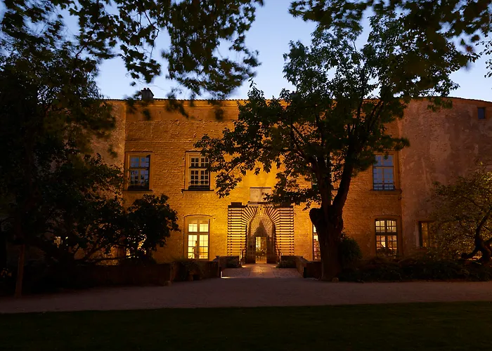 מלון Chateau De Bagnols (Rhone)